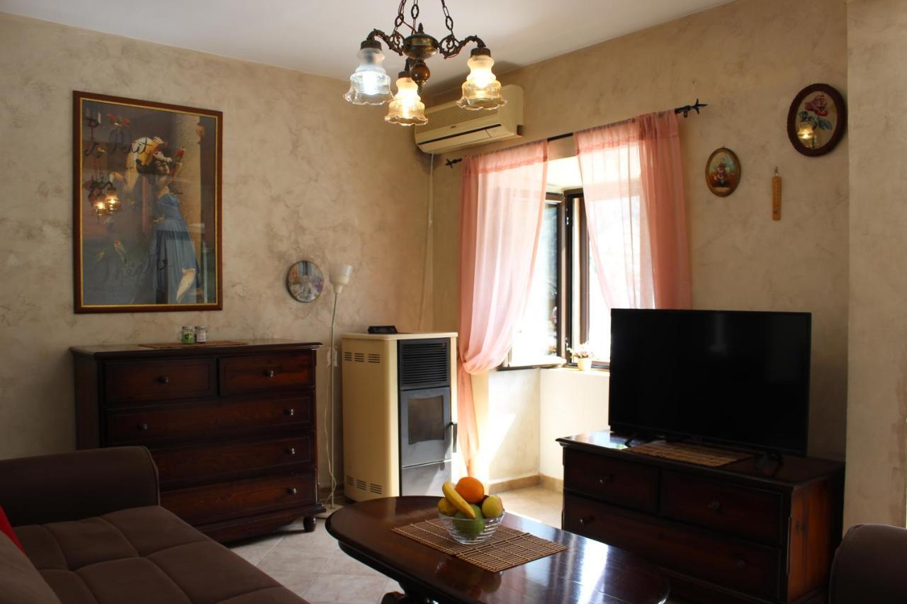 Mare E Montagna Apartment Kotor Ngoại thất bức ảnh