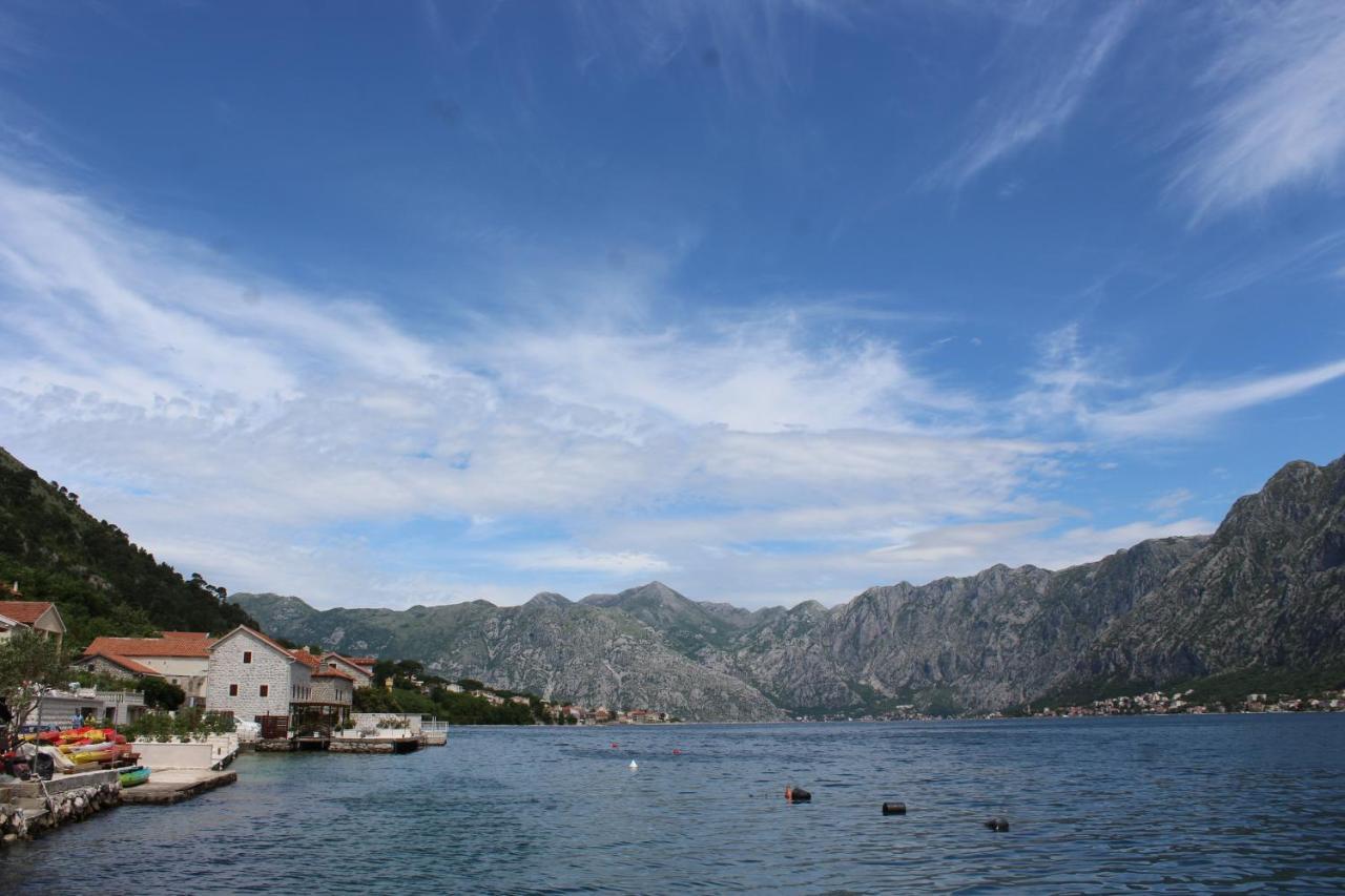 Mare E Montagna Apartment Kotor Ngoại thất bức ảnh